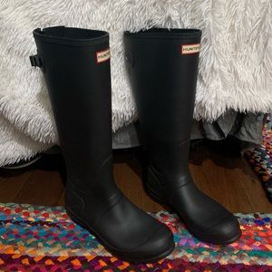 Hunter Wide Calf Matte Black Rainboots Size 10